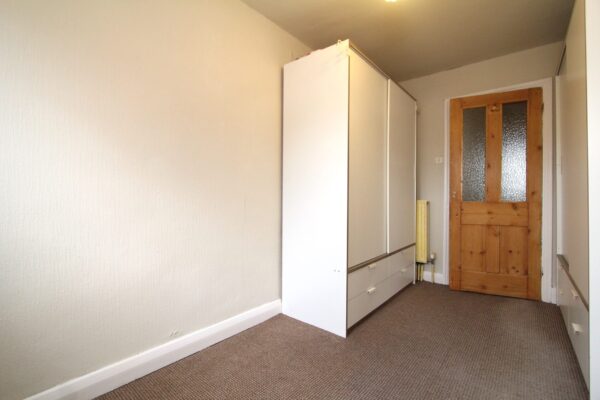 3 Bedrooms, Terraced House, Bromley